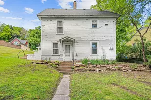 213 4th St W, Carver, MN 55315 - Photo 2