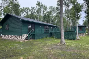 210 Oak Rd, Warroad, MN 56763 - Photo 8
