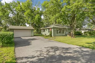 1314 E Minnesota St, Saint Joseph, MN 56374 - Photo 2