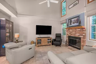 8133 Curtis Ln, Eden Prairie, MN 55347 - Photo 6