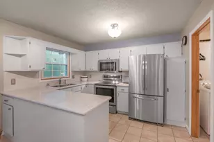 8133 Curtis Ln, Eden Prairie, MN 55347 - Photo 12