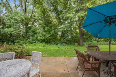 8133 Curtis Lane, Eden Prairie, MN 55347 - Photo 4