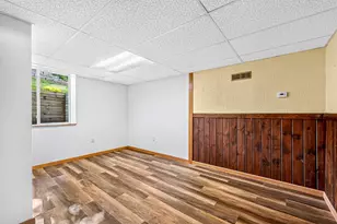128 Hubbell St, Duluth, MN 55803 - Photo 20
