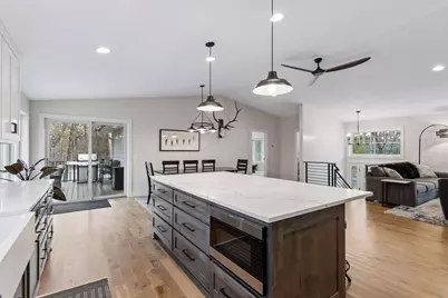 20750 Garden Road, Excelsior, MN 55331 - Photo 8