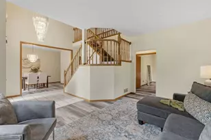 547 Abbey Way, Mendota Heights, MN 55120 - Photo 10