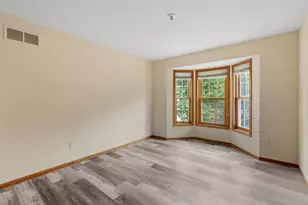 547 Abbey Way, Mendota Heights, MN 55120 - Photo 36