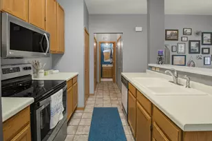 15634 Garnet Way, Apple Valley, MN 55124 - Photo 10