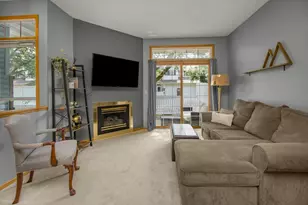 15634 Garnet Way, Apple Valley, MN 55124 - Photo 2