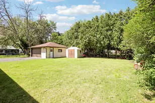 3609 Violet Ave N, Brooklyn Center, MN 55429 - Photo 38