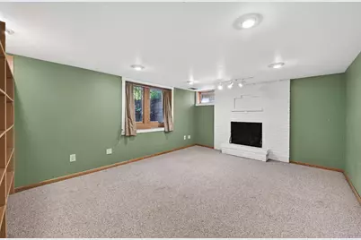 4621 Ewing Avenue N, Robbinsdale, MN 55422 - Photo 20