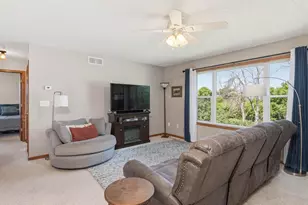 950 Oak Ct, Waconia, MN 55387 - Photo 12