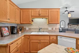 5026 Grenadier Ave N, Oakdale, MN 55128 - Photo 16