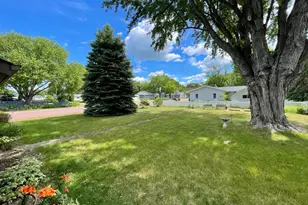 403 S Paffrath Ave, Springfield, MN 56087 - Photo 4