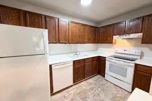 10511 Cedar Lake Rd, Hopkins, MN 55305 - Photo 6