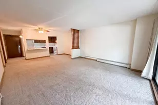 10511 Cedar Lake Rd, Hopkins, MN 55305 - Photo 4