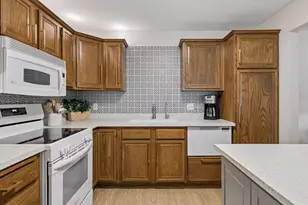 10540 43rd Ave N, Plymouth, MN 55442 - Photo 10