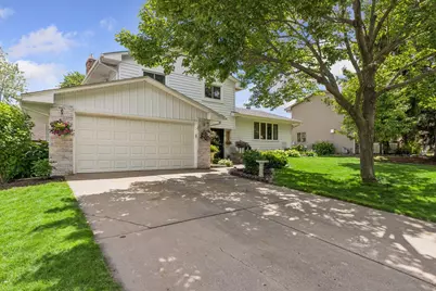 6265 Oakwood Road, Woodbury, MN 55125 - Photo 2