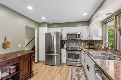 6265 Oakwood Road, Woodbury, MN 55125 - Photo 14