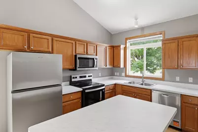 1559 Dublin Court, Shakopee, MN 55379 - Photo 8