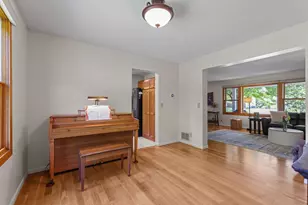 3287 Churchill Dr, Woodbury, MN 55125 - Photo 14