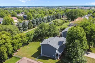3287 Churchill Dr, Woodbury, MN 55125 - Photo 2