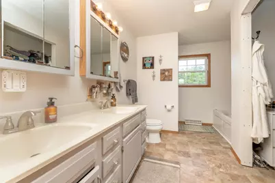 38653 Woodview Circle, Le Center, MN 56057 - Photo 16