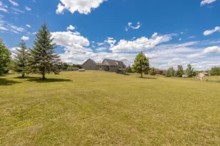 38653 Woodview Cir, Le Center, MN 56057 - Photo 38