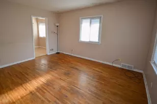 1013 9th St NE, Rochester, MN 55906 - Photo 4