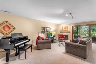 2633 Golf View Dr, River Falls, WI 54022 - Photo 24