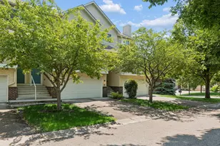 306 Brickyard Dr, Chaska, MN 55318 - Photo 6