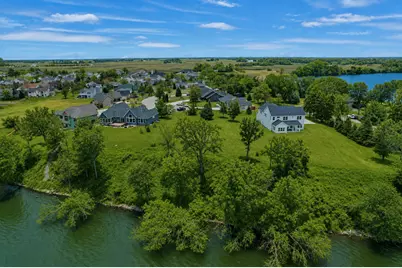 432 Lake Court, Winsted, MN 55395 - Photo 2