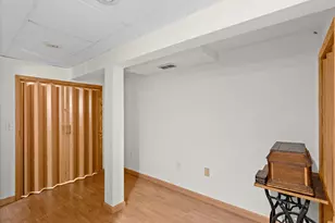 2081 Jefferson Ave, Saint Paul, MN 55105 - Photo 32
