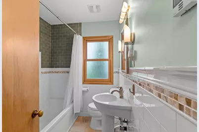 2081 Jefferson Avenue, Saint Paul, MN 55105 - Photo 18