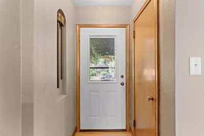 2081 Jefferson Avenue, Saint Paul, MN 55105 - Photo 4