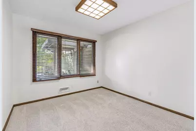 1086 Cedar View Drive, Minneapolis, MN 55405 - Photo 22