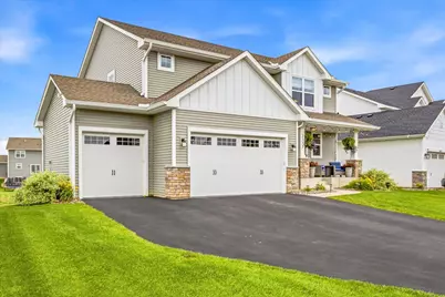 2113 Itasca Circle, Lino Lakes, MN 55038 - Photo 2