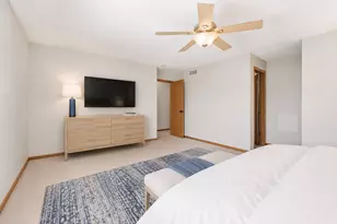 1106 Crystal Pl W, Chaska, MN 55318 - Photo 14