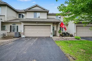 1106 Crystal Pl W, Chaska, MN 55318 - Photo 16