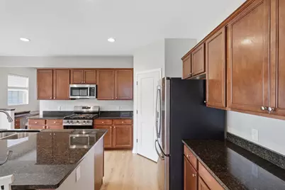15652 Eddy Creek Way, Apple Valley, MN 55124 - Photo 12