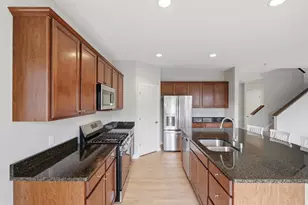 15652 Eddy Crk Wy, Apple Valley, MN 55124 - Photo 8