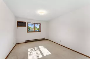 6601 Buckley Cir, Inver Grove Heights, MN 55076 - Photo 8