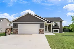 805 El Dorado St SE, Owatonna, MN 55060 - Photo 1