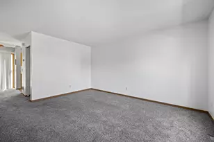 15537 Foghorn Ln, Apple Valley, MN 55124 - Photo 6