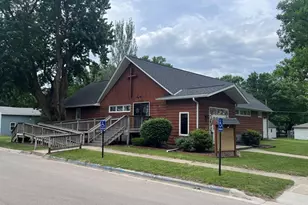 605 9th Ave, Clarkfield, MN 56223 - Photo 2