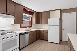 921 Weeks Ave SE, Minneapolis, MN 55414 - Photo 6