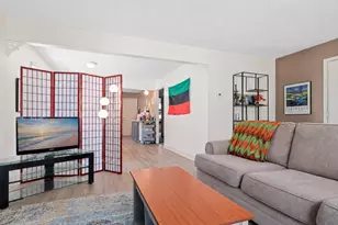 921 Weeks Ave SE, Minneapolis, MN 55414 - Photo 2