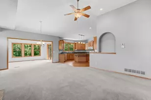 1607 140th Ave NE, Ham Lake, MN 55304 - Photo 4