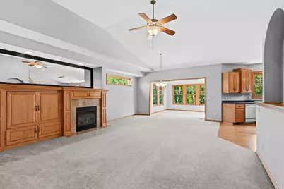 1607 140th Avenue NE, Ham Lake, MN 55304 - Photo 2