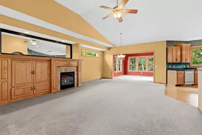 1607 140th Avenue NE, Ham Lake, MN 55304 - Photo 2