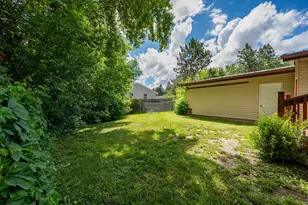 715 Allen Dr, Grand Rapids, MN 55744 - Photo 8